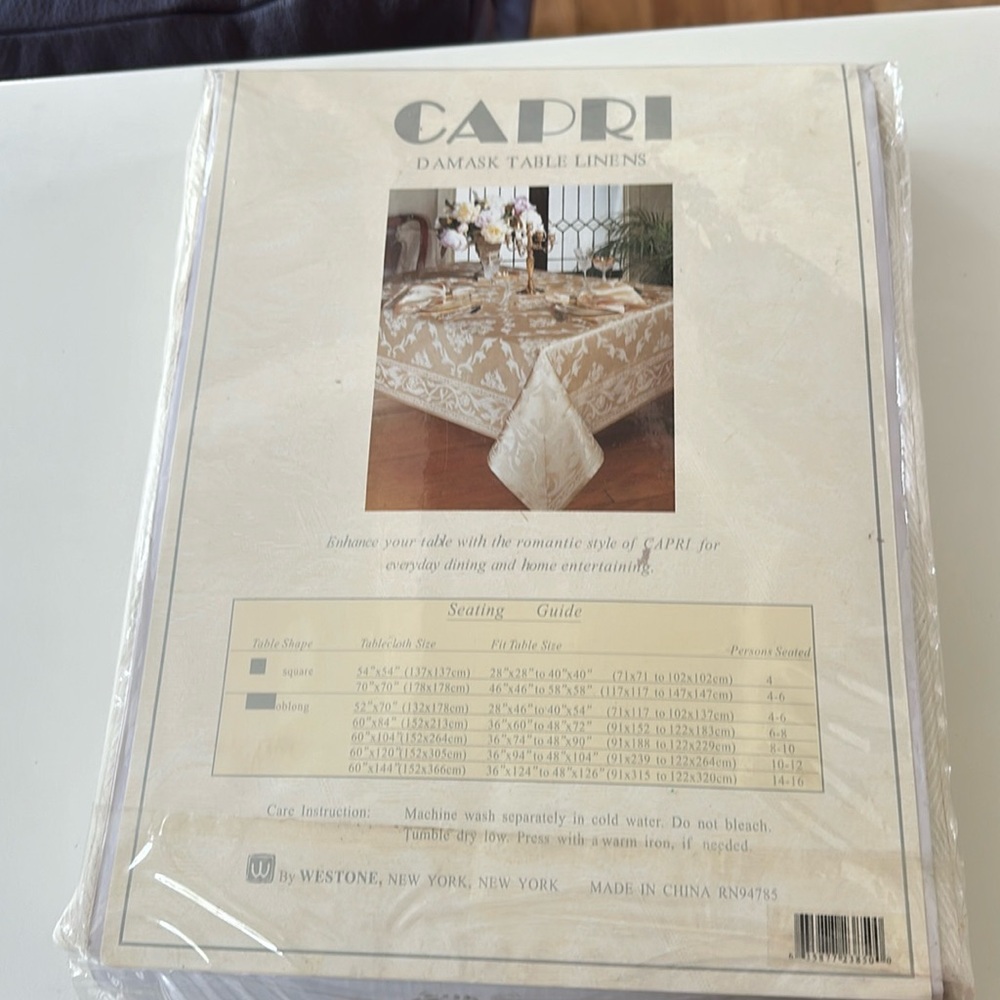 New w tags 54 x 54 square tablecloth